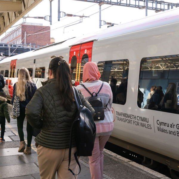 Image of passengers waiting for train