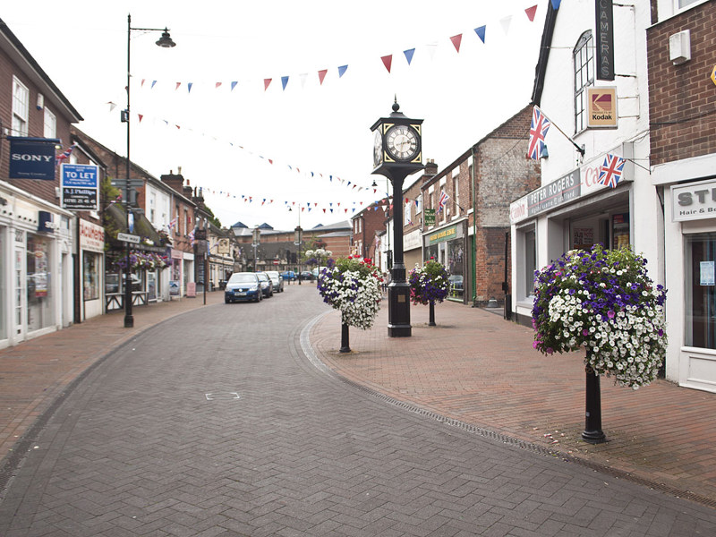 Image of a highstreet.